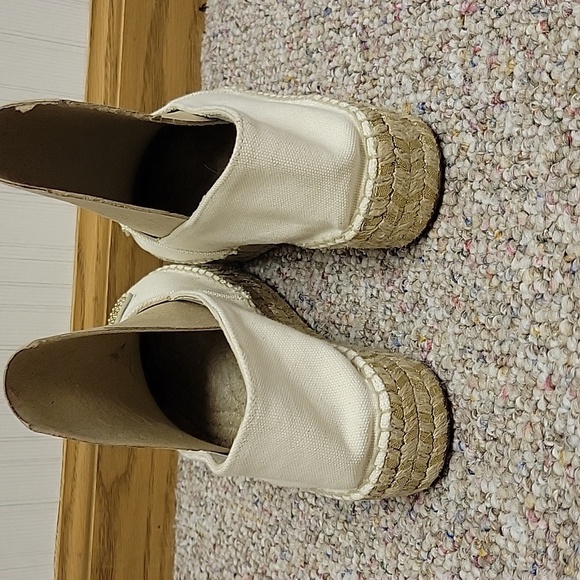 Sophia Webster Cream Espadrilles with Butterfly Accent, Women's Sz 36.5. NWT - Picture 3 of 8